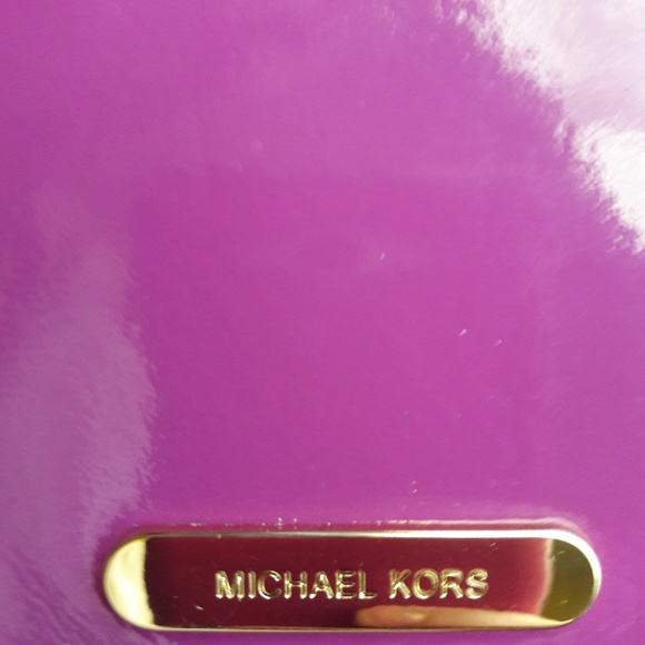 NWOT Authentic Michael Kors Clutch - Picture 3 of 7